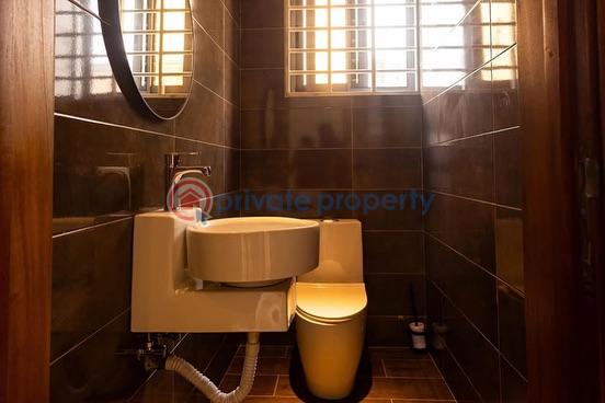 4 bedroom House For Sale Sakumono Spintex Accra - 6
