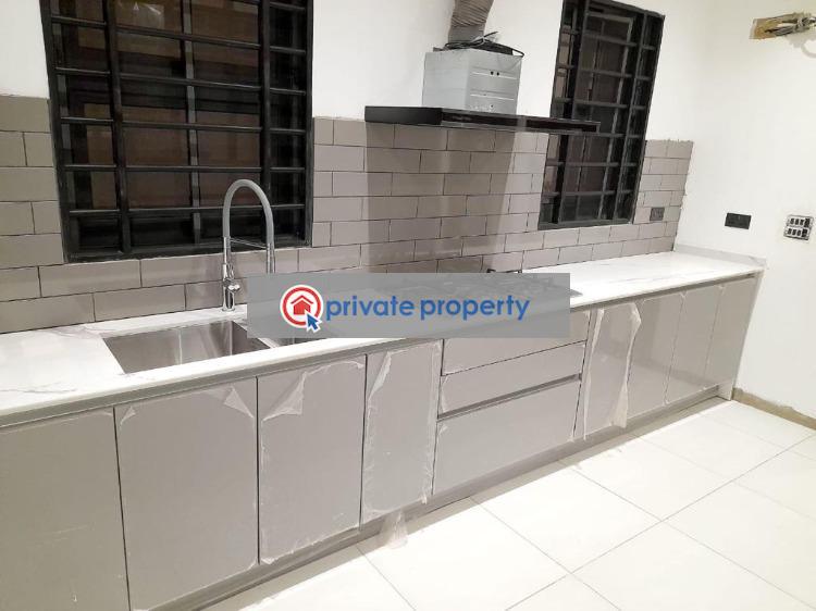4 bedroom House For Sale Achimota Accra - 5
