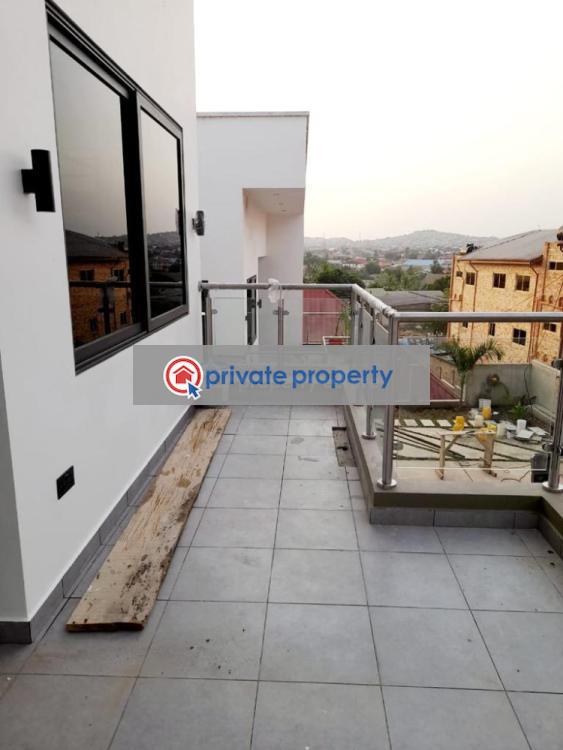 4 bedroom House For Sale Achimota Accra - 9
