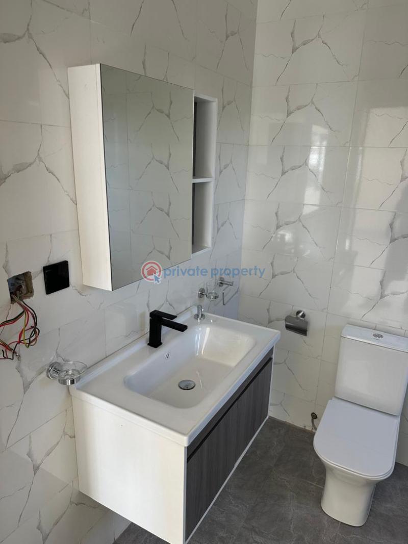 4 bedroom House For Sale Com 16, Near Green Bowl Spintex Road Accra - 15