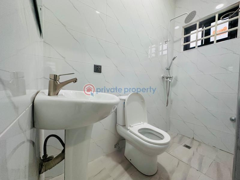 3 bedroom House For Sale Asphalt Road All Out Baatsonaa Spintex Accra - 11