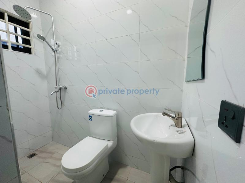 3 bedroom House For Sale Asphalt Road All Out Baatsonaa Spintex Accra - 11