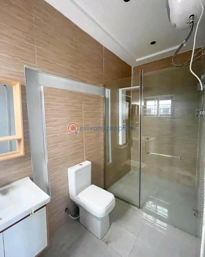 3 bedroom House For Sale Lakeside Estates. Adenta Municipal Accra - 6
