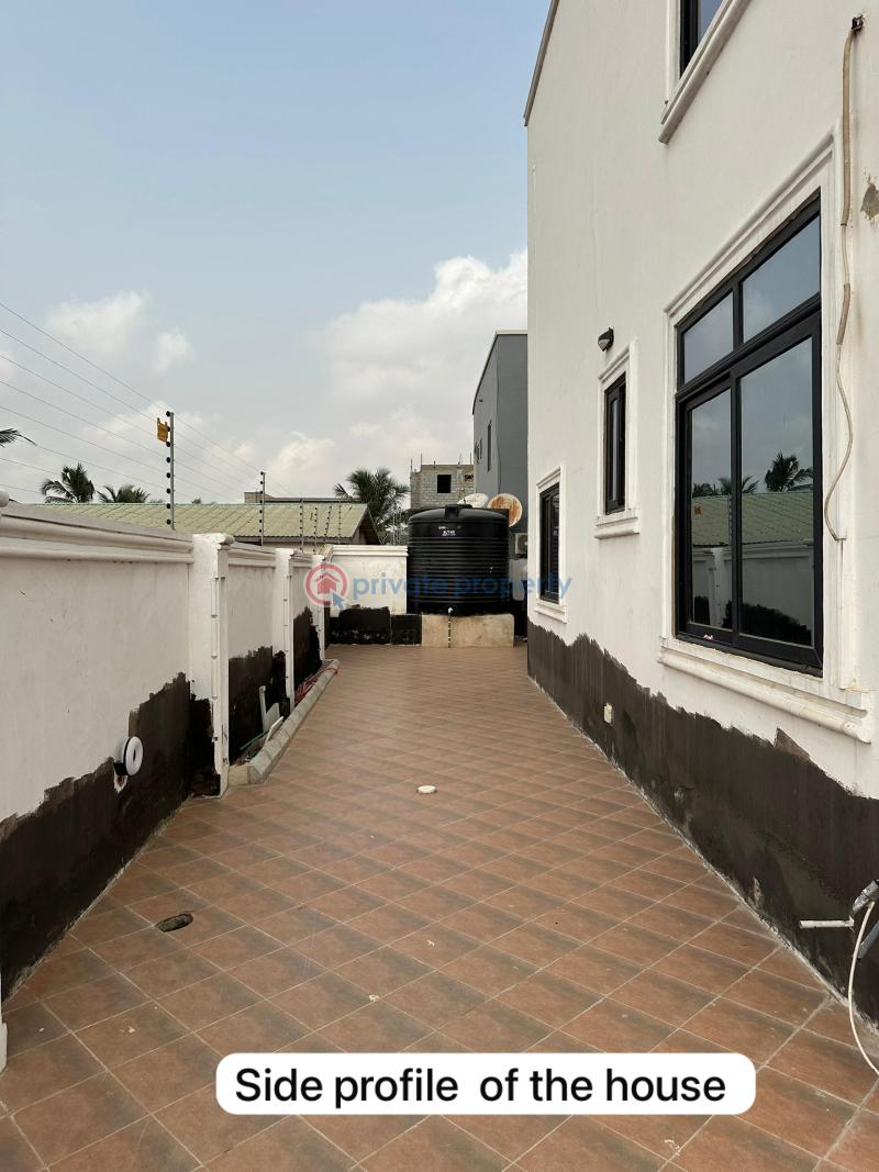 4 bedroom House For Sale Okpoi Gonno Spintex Accra - 16