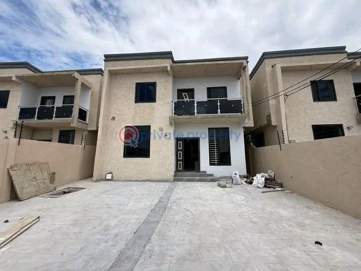 4 bedroom Detached Duplex For Rent Spintex Accra - 0
