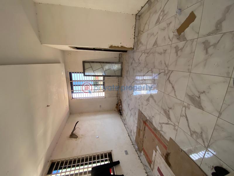 4 bedroom House For Sale New Legon Lakeside Estates. Adenta Municipal Accra - 3