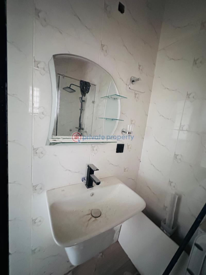 4 bedroom House For Sale Baatsonaa Spintex Accra - 17