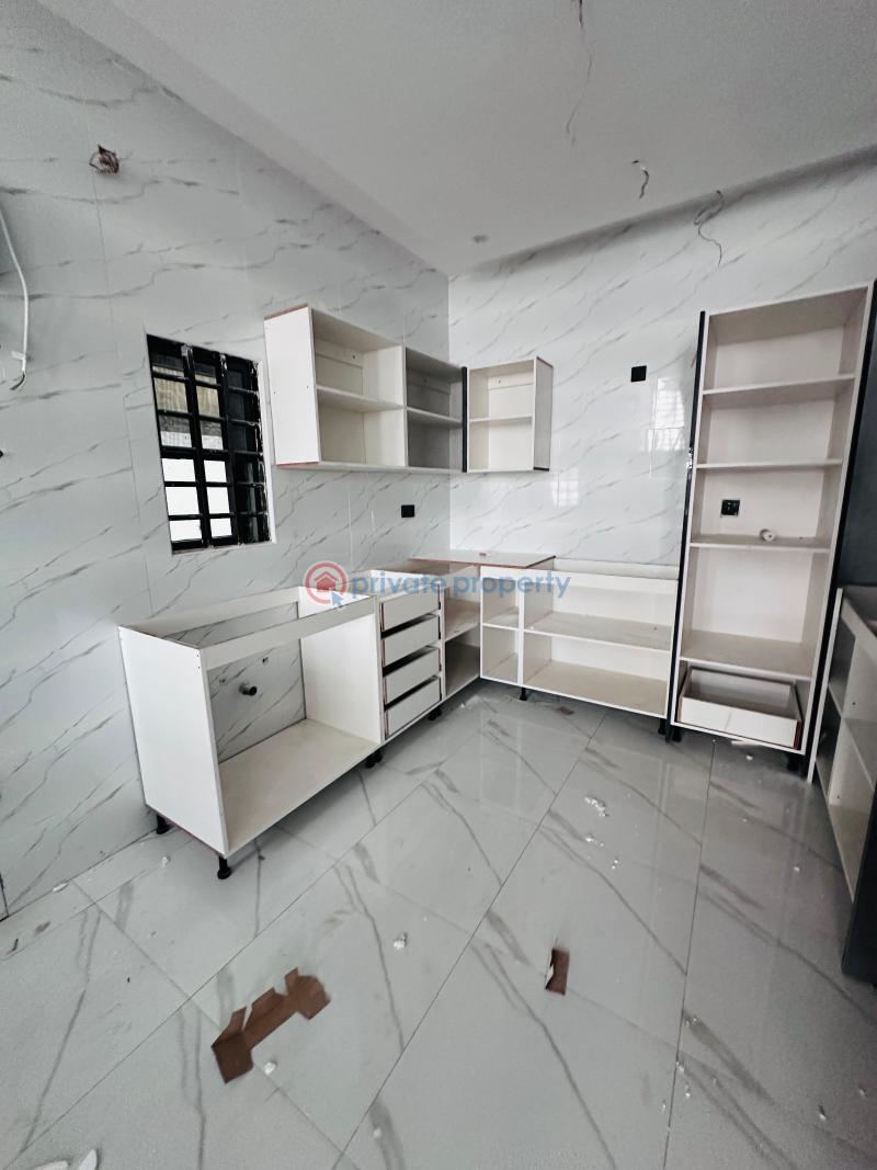 4 bedroom House For Sale Baatsonaa Spintex Accra - 5