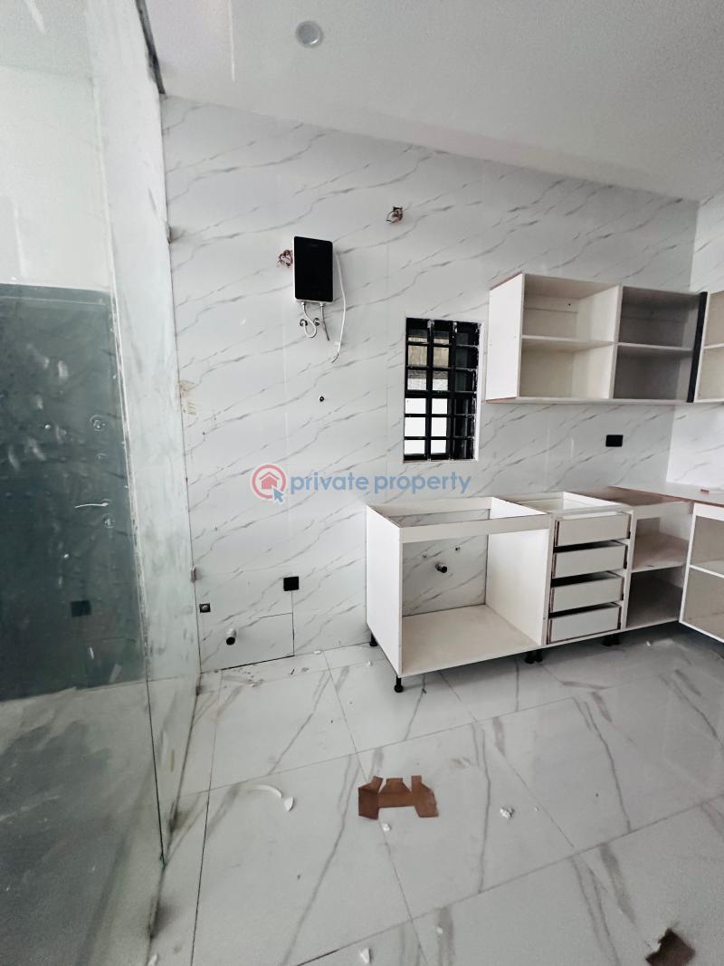 4 bedroom House For Sale Baatsonaa Spintex Accra - 6