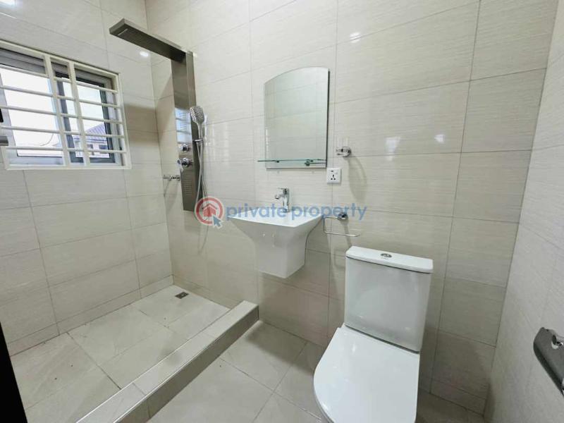 4 bedroom Detached Duplex For Sale Lakeside Estate Community 6 Lakeside Estate Com 6 Adenta Municipal Accra - 4