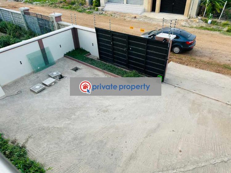 4 bedroom Detached Duplex For Sale &nbsp;lakeside Estate Ashaley Botwe Adenta Municipal Accra - 12