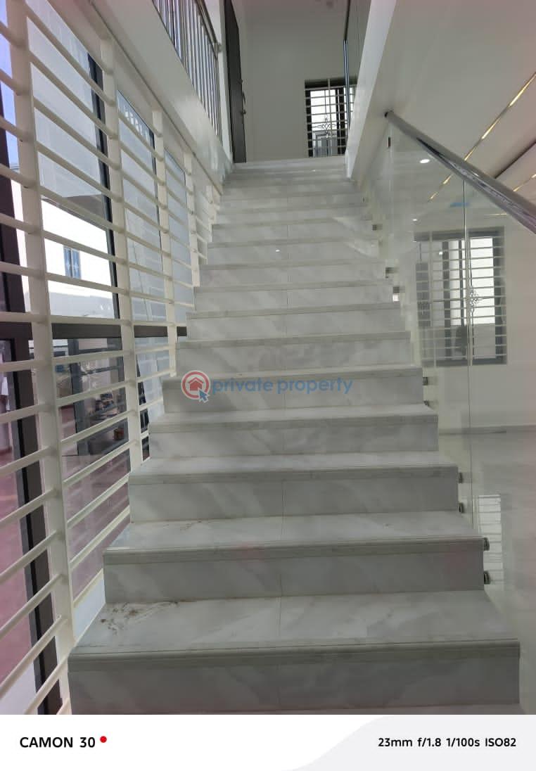 4 bedroom House For Sale Spintex Road Accra - 19