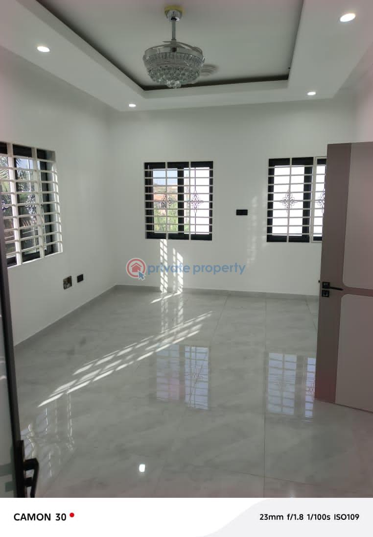 4 bedroom House For Sale Spintex Road Accra - 8