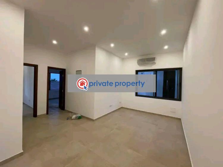 4 bedroom House For Sale &nbsp;community 20 Spintex Accra - 5