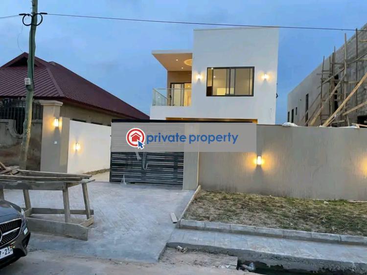 4 bedroom House For Sale &nbsp;community 20 Spintex Accra - 7