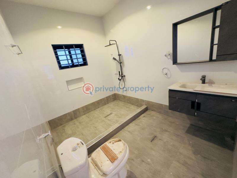 4 bedroom House For Sale Baatsonaa Comm 18 Spintex Accra - 14
