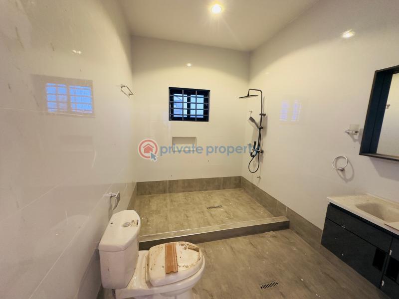 4 bedroom House For Sale Baatsonaa Comm 18 Spintex Accra - 16