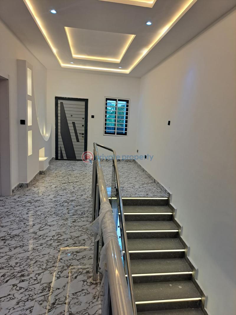 4 bedroom House For Sale Sakumono, Lashibi Community 14, Off Spintex Road,5min Drive From Junction Mall, Close To Sakumono Celebrity Golf Course. Lashibi Accra - 39