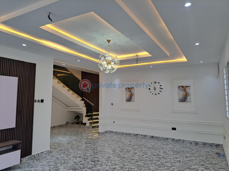 4 bedroom House For Sale Sakumono, Lashibi Community 14, Off Spintex Road,5min Drive From Junction Mall, Close To Sakumono Celebrity Golf Course. Lashibi Accra - 48