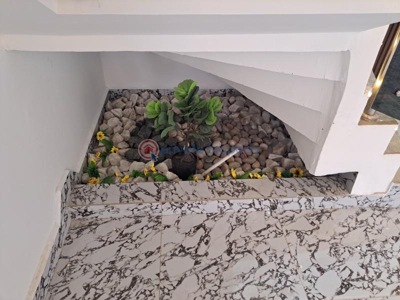 4 bedroom House For Sale Sakumono, Lashibi Community 14, Off Spintex Road,5min Drive From Junction Mall, Close To Sakumono Celebrity Golf Course. Lashibi Accra - 51