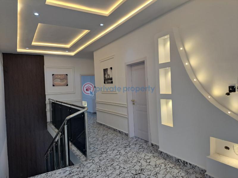 4 bedroom House For Sale Sakumono, Lashibi Community 14, Off Spintex Road,5min Drive From Junction Mall, Close To Sakumono Celebrity Golf Course. Lashibi Accra - 53