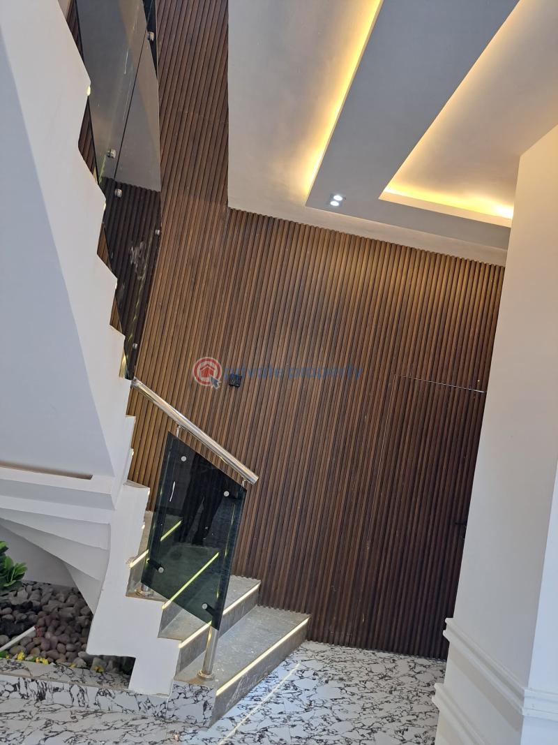 4 bedroom House For Sale Sakumono, Lashibi Community 14, Off Spintex Road,5min Drive From Junction Mall, Close To Sakumono Celebrity Golf Course. Lashibi Accra - 43