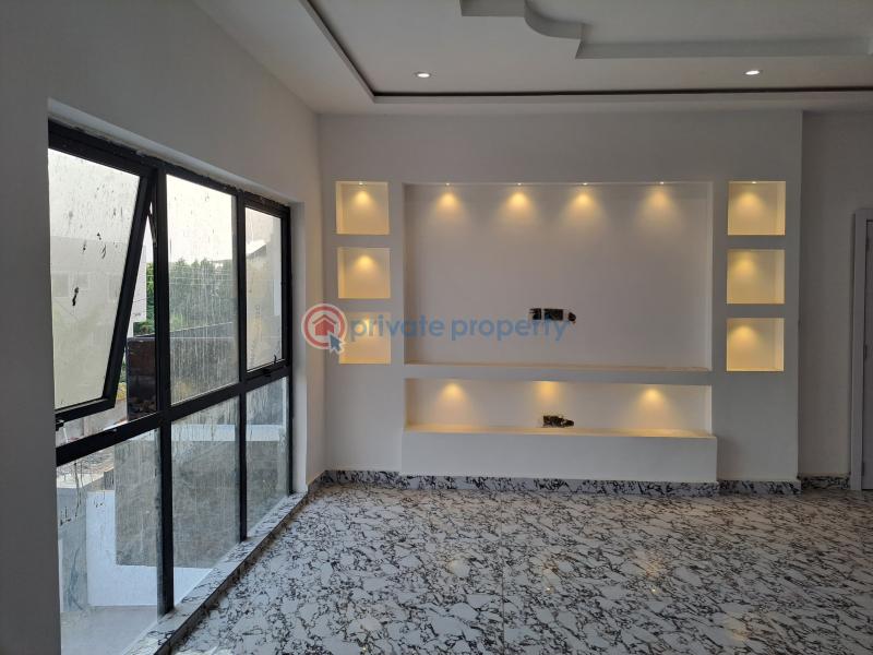 4 bedroom House For Sale Sakumono, Lashibi Community 14, Off Spintex Road,5min Drive From Junction Mall, Close To Sakumono Celebrity Golf Course. Lashibi Accra - 45