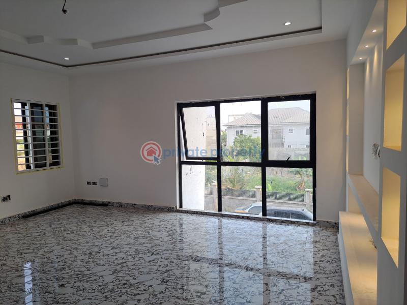 4 bedroom House For Sale Sakumono, Lashibi Community 14, Off Spintex Road,5min Drive From Junction Mall, Close To Sakumono Celebrity Golf Course. Lashibi Accra - 54