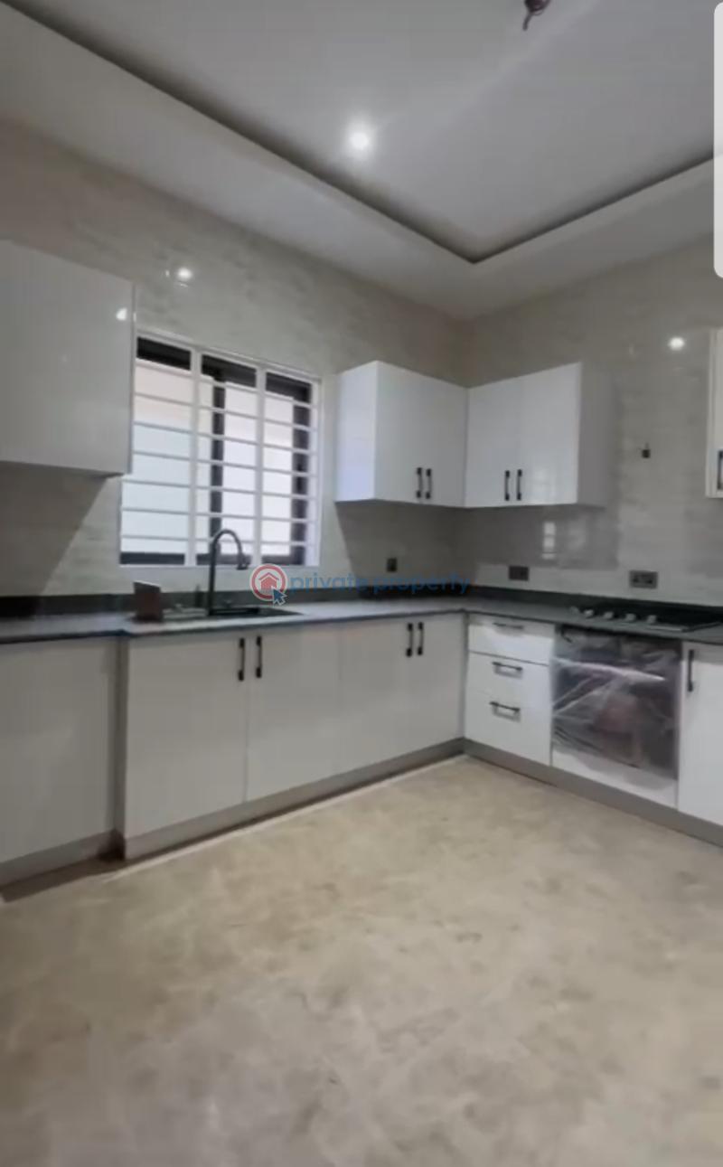 4 bedroom Terraced Duplex For Sale Spintex Baatsona Community 18 Junction Baatsonaa Spintex Accra - 3