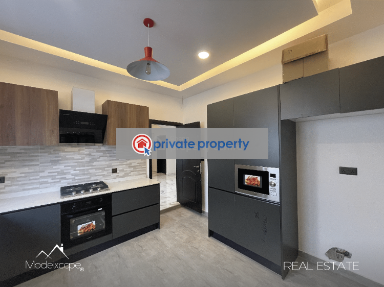 4 bedroom Townhouse For Sale &nbsp;spintex Community 16 Spintex Accra - 1