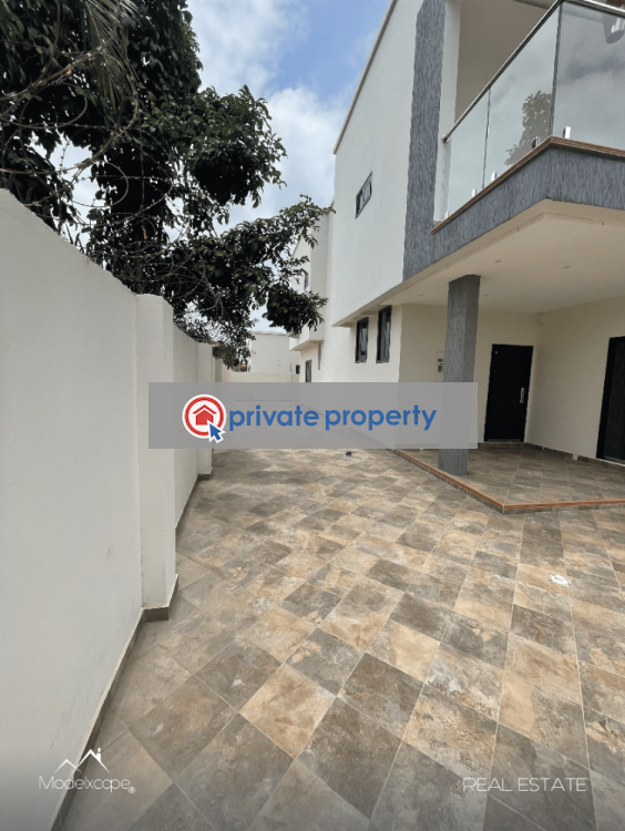 4 bedroom Townhouse For Sale &nbsp;spintex Community 16 Spintex Accra - 6