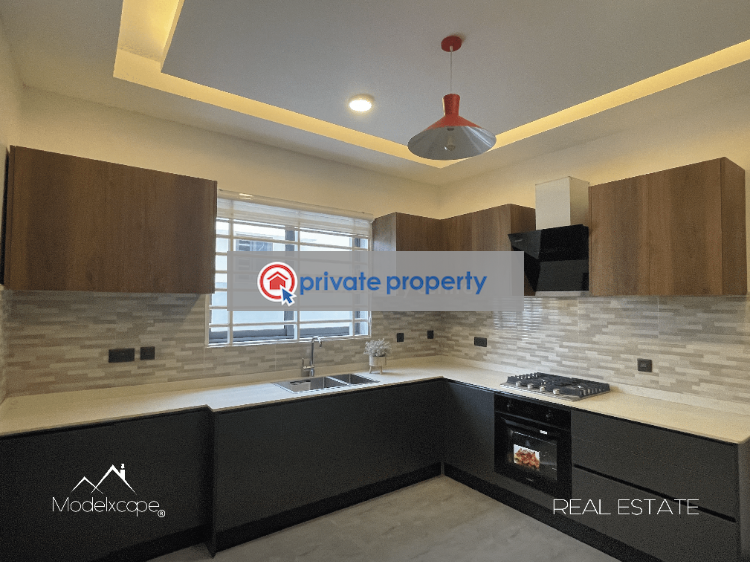 4 bedroom Townhouse For Sale &nbsp;spintex Community 16 Spintex Accra - 3