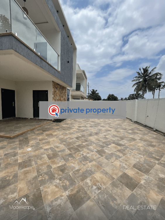 4 bedroom Townhouse For Sale &nbsp;spintex Community 16 Spintex Accra - 2