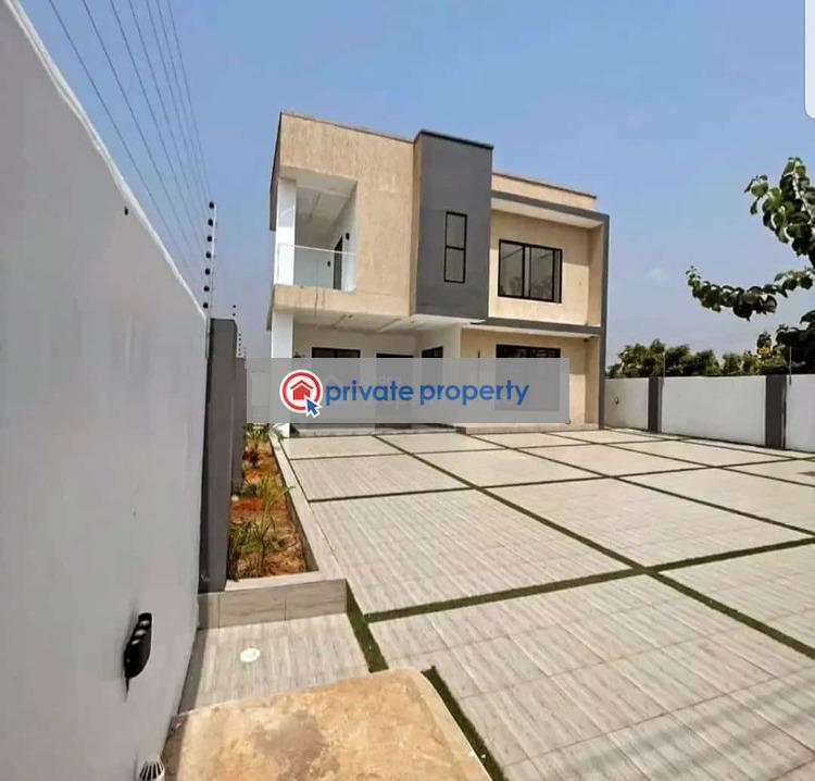 4 bedroom Terraced Duplex For Sale &nbsp;lakeside Estate Community 9 Adenta Municipal Accra - 1
