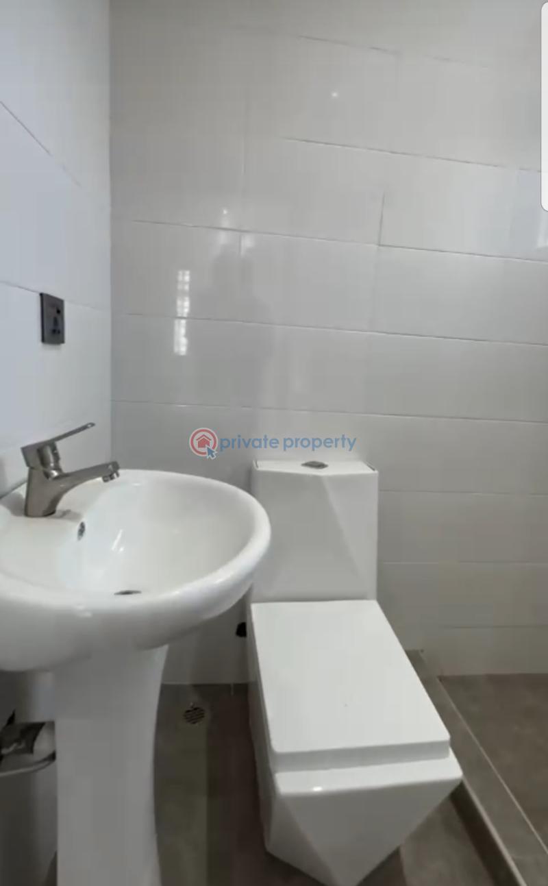 4 bedroom Terraced Duplex For Sale Spintex Baatsona Community 18 Junction Baatsonaa Spintex Accra - 8
