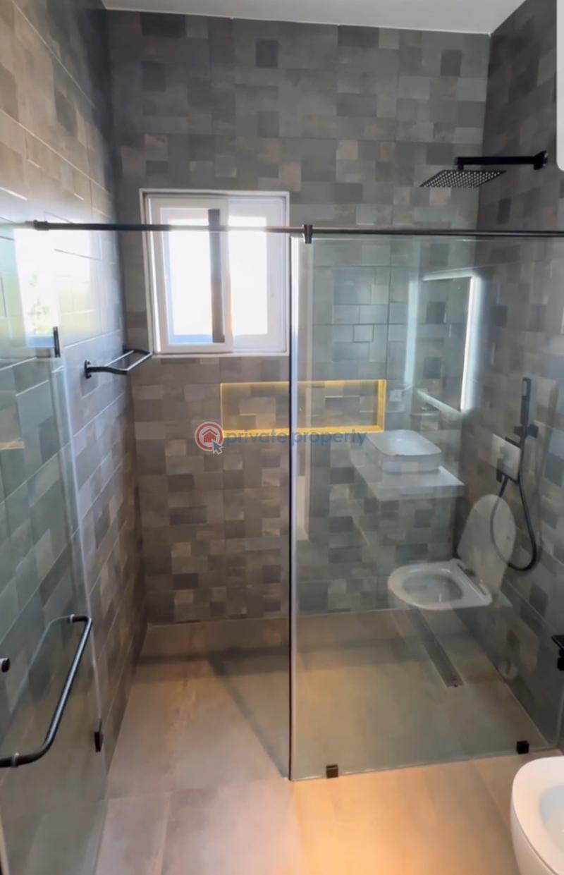 4 bedroom Detached Duplex For Sale Sakumono Ghana Accra Metropolitan  - 53