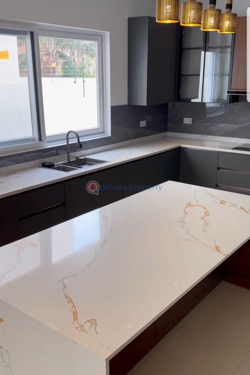 4 bedroom Detached Duplex For Sale Sakumono Ghana Accra Metropolitan  - 37