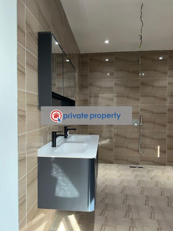 4 bedroom Townhouse For Sale &nbsp;lakeside Estate Community 7 Accra Metropolitan  - 7