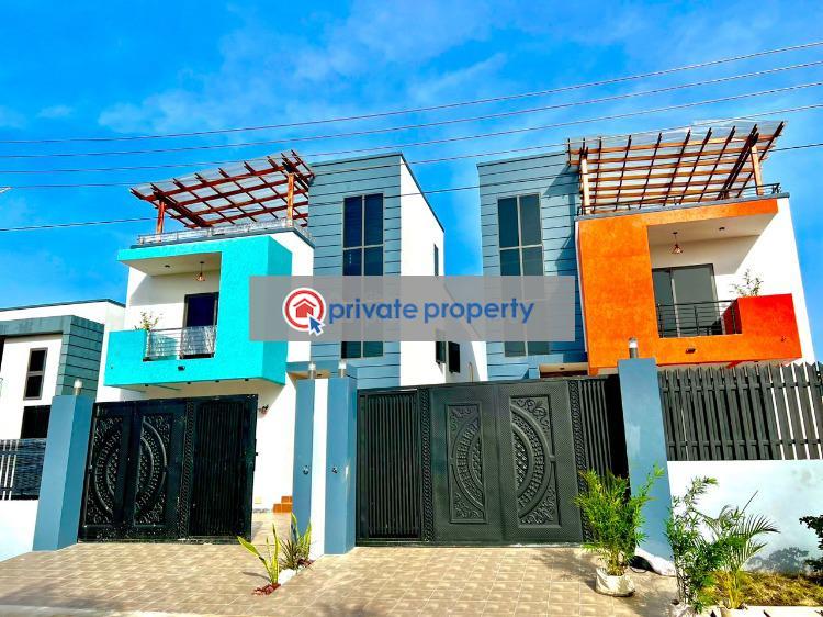 4 bedroom Townhouse For Sale &nbsp;lakeside Estate Community 7 Accra Metropolitan  - 0