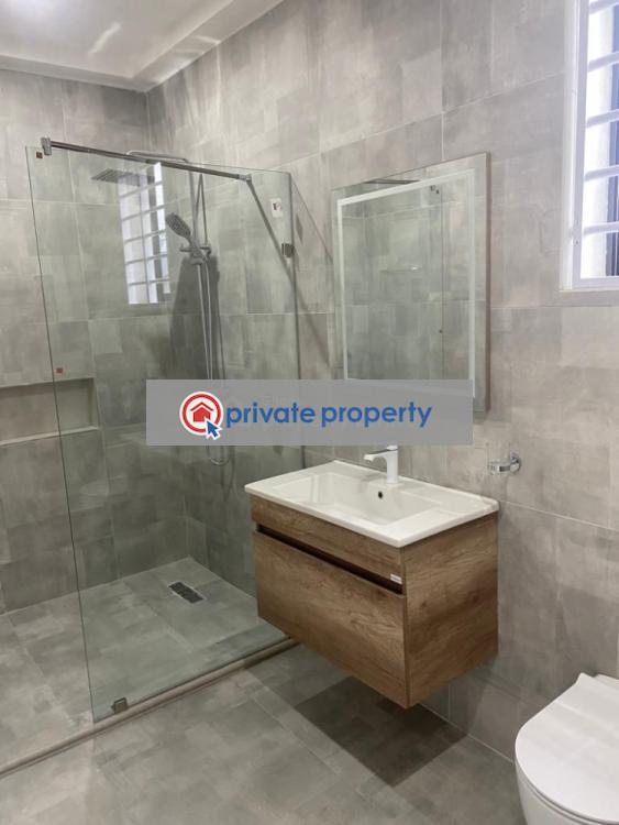 4 bedroom House For Sale &nbsp;adjiriganor Road East Legon Accra - 7
