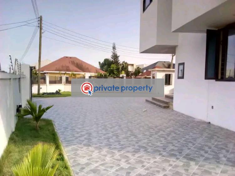 4 bedroom House For Sale &nbsp;school Junction East Legon Accra - 8