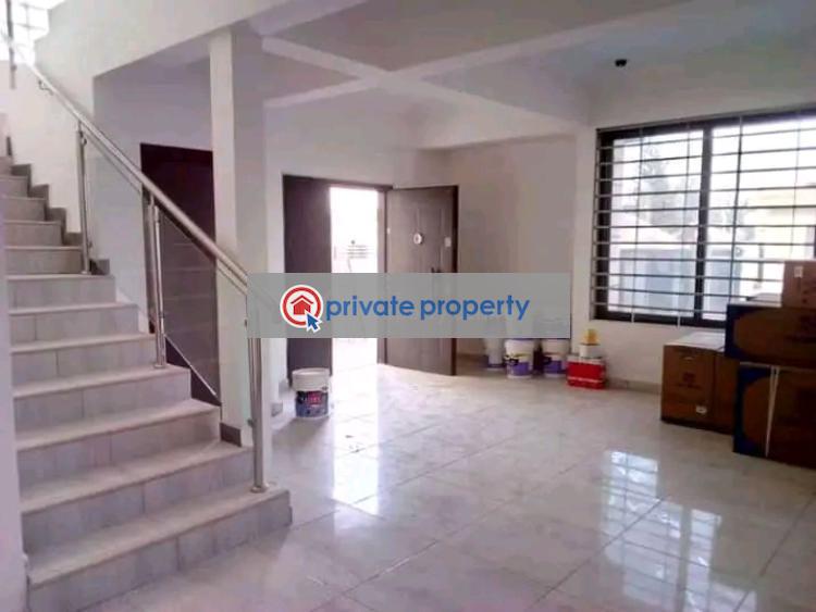4 bedroom House For Sale &nbsp;school Junction East Legon Accra - 11