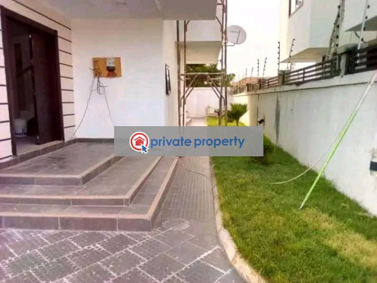 4 bedroom House For Sale &nbsp;school Junction East Legon Accra - 10