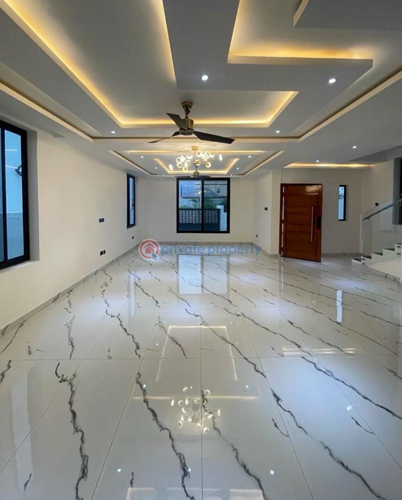 4 bedroom House For Sale East Airport Burma Camp Accra - 1