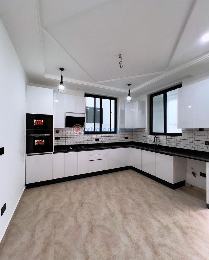 4 bedroom House For Sale East Airport Burma Camp Accra - 4