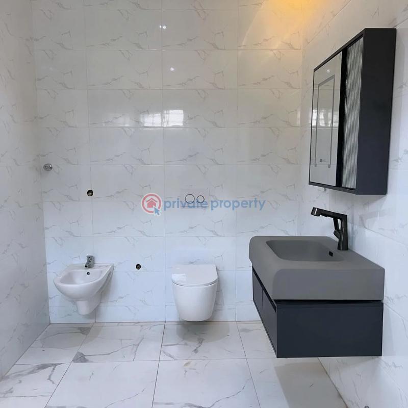 4 bedroom House For Sale Lakeside Estates. Adenta Municipal Accra - 11