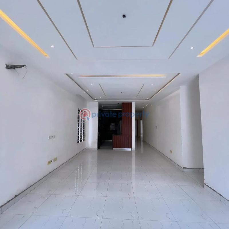 4 bedroom House For Sale Lakeside Estates. Adenta Municipal Accra - 3