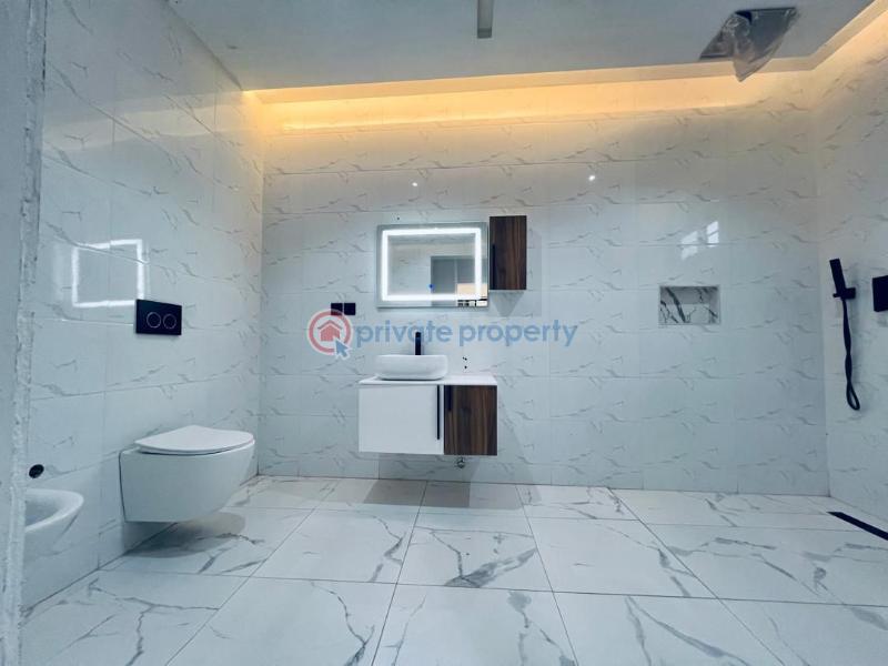 4 bedroom House For Sale Lakeside Estates. Adenta Municipal Accra - 18