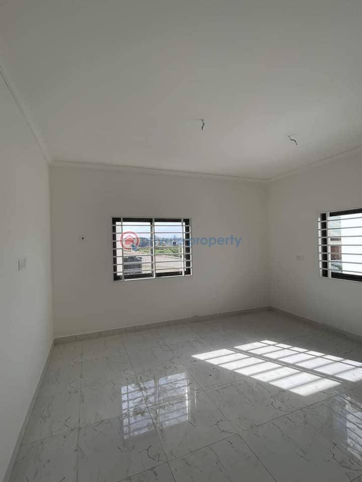 4 bedroom House For Sale Comm 18 Spintex Accra - 8