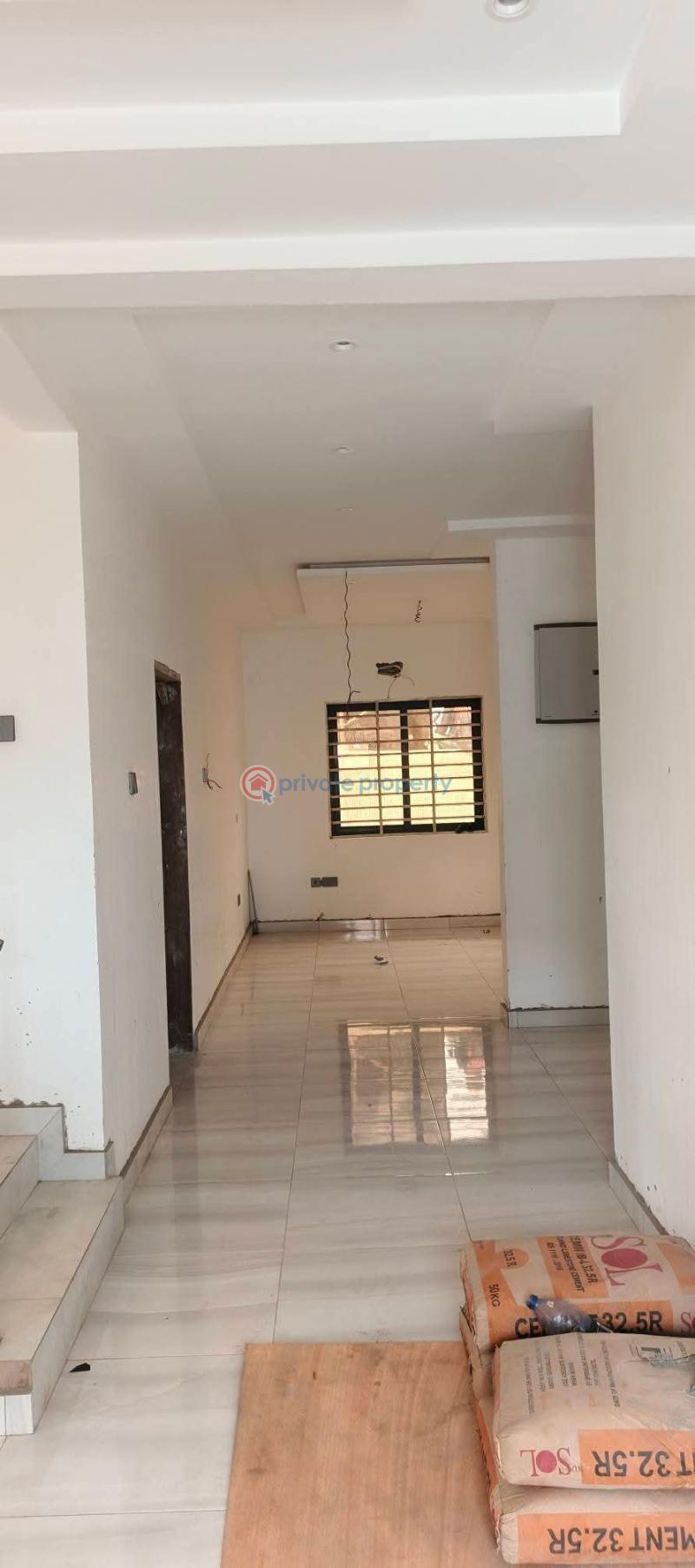 4 bedroom House For Sale Com 19 Spintex Accra - 12